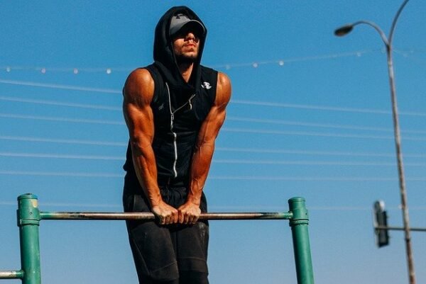 What is a calisthenics workout