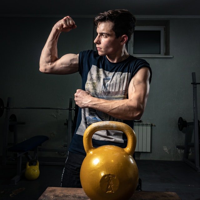 Do kettlebell cleans work biceps?