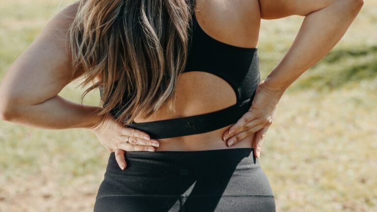 Middle Back Pain After Kettlebell Swings? (13 Things To Consider And Help)