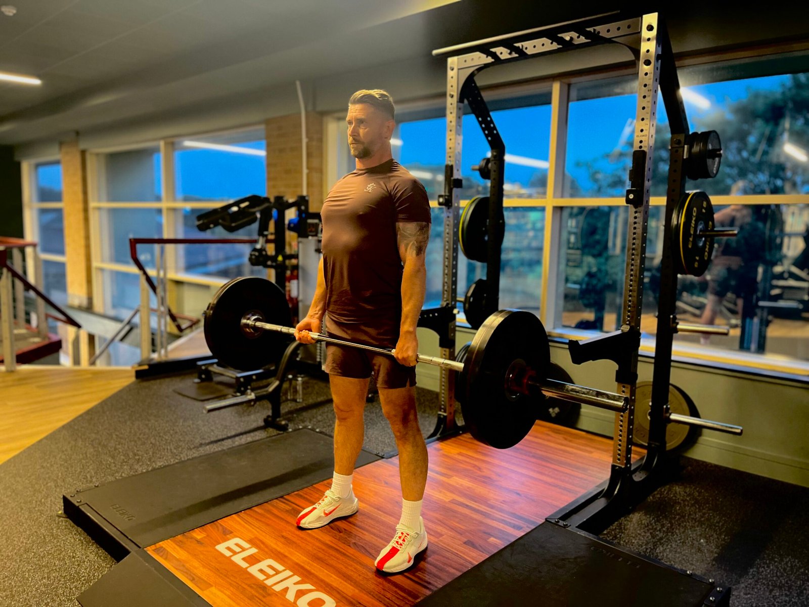 why do i lose grip when i deadlift?